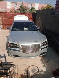 کرایسلەر 300